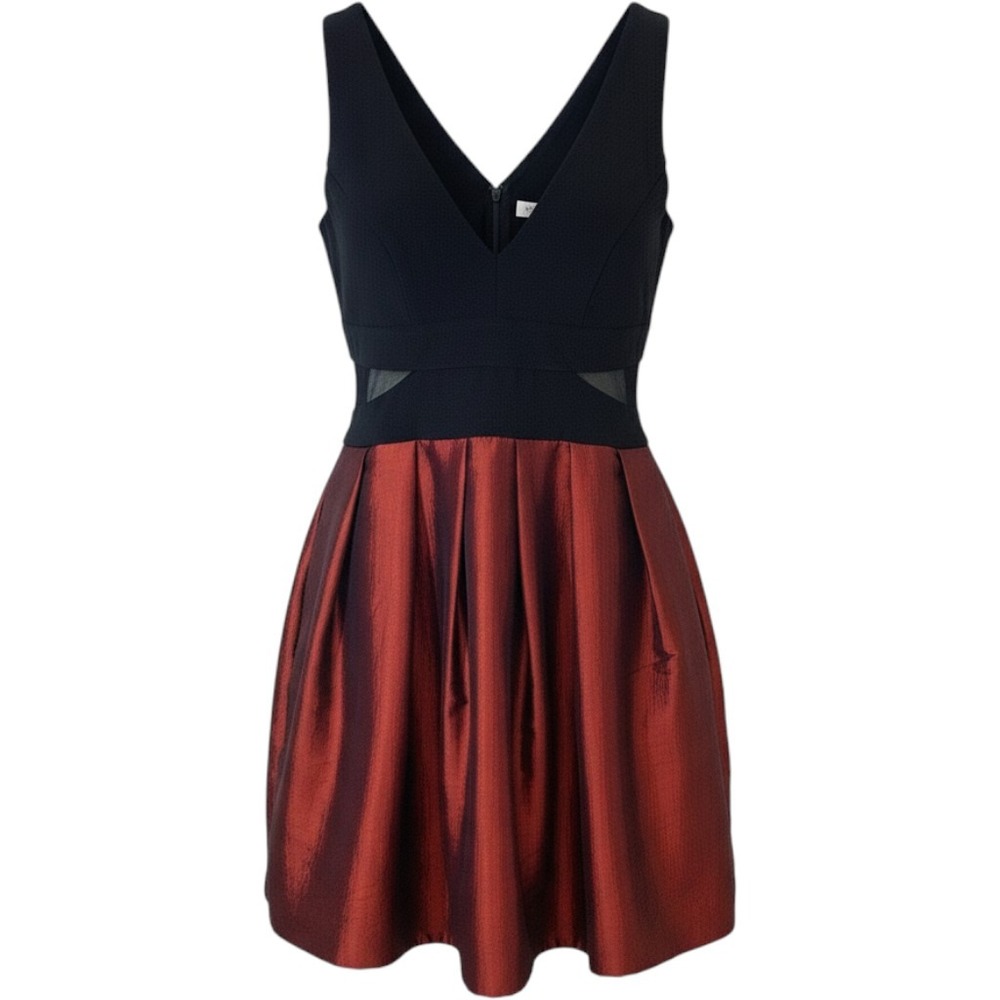 Xscape Fit and Flare Black Red Metaallic Dress Cut Out Pleats Sz 4 Party